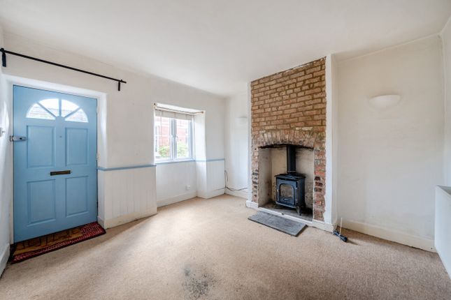 18, Chester Crescent, Gloucestershire photo 2