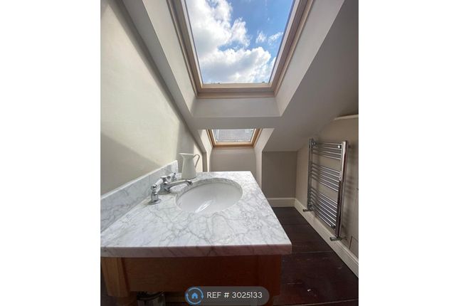 Delafield Road, Charlton, London photo 4