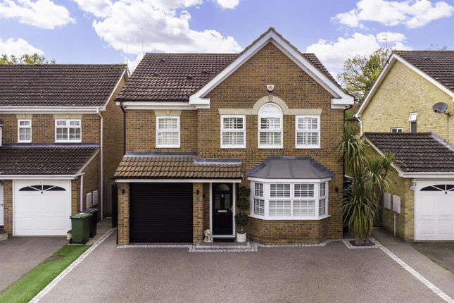 Thumbnail Detached house for sale in Thompsons Close, Cheshunt, Waltham Cross