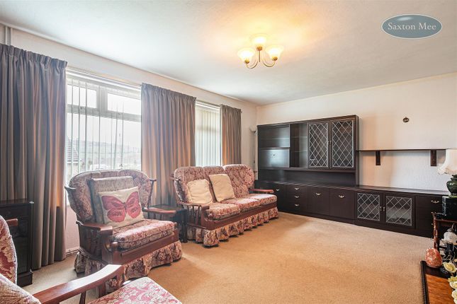 15, Ellorslie Drive, Sheffield photo 4