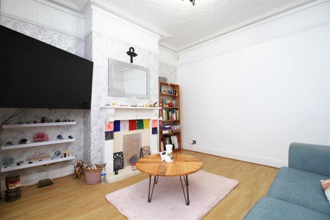 Mottram Road, Hyde photo 3