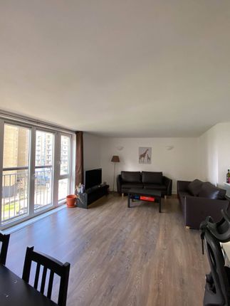 Thumbnail Flat to rent in Jefferson Building, Canary Wharf, London