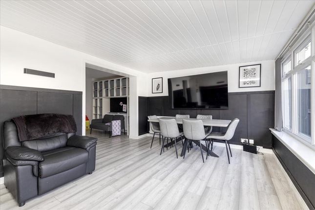 18 Sherwood Court, Bonnyrigg photo 4