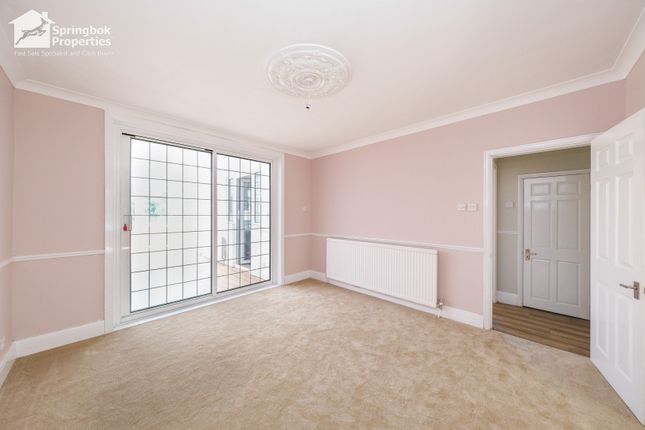 74, Mansfield Rd, Worksop photo 4