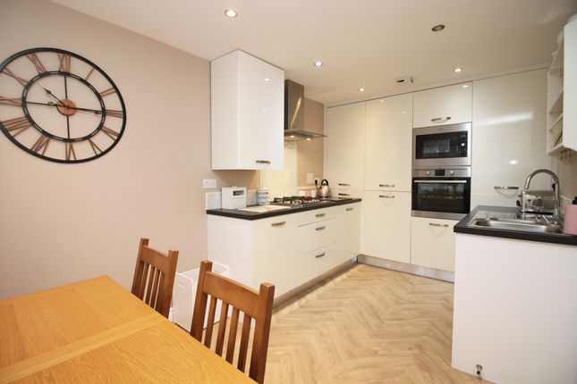 4, Capstan Close, Fleetwood photo 2