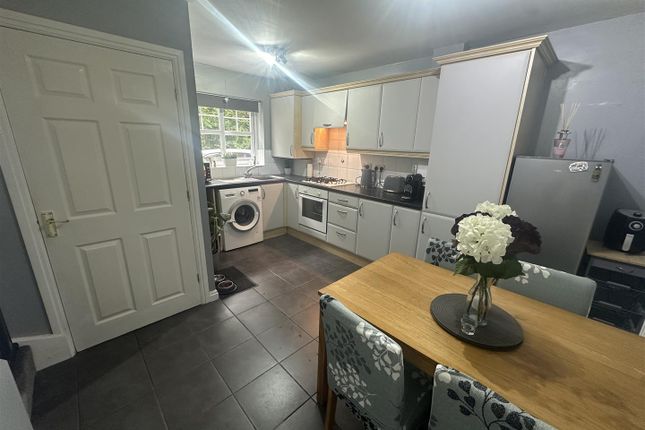 23, Regency Gardens, Chorley photo 4