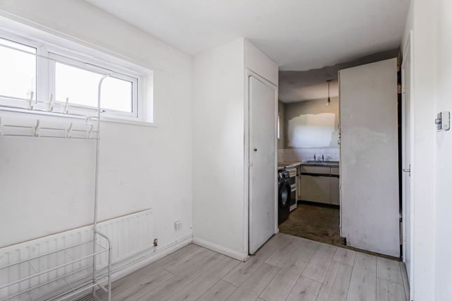 Flat 15, Beaumont Court, 5, Streatham Place, London photo 3
