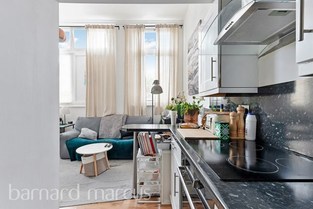 1-bed studio on The Studio Flat, The Westbury, 418, Wandsworth Road, London, £325,000