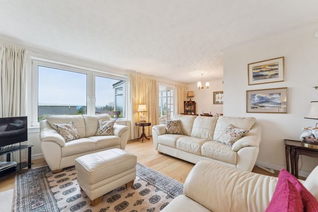 28 Strathview Terrace, Glasgow photo 3