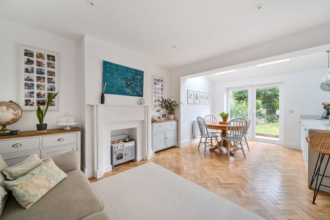 9, Bagshot Avenue, Exeter photo 3