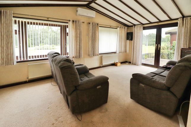 22, Acacia Avenue, the Elms, Lincoln photo 4