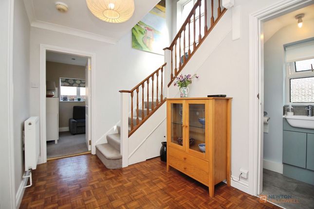 52a Main Street, Leicester photo 3