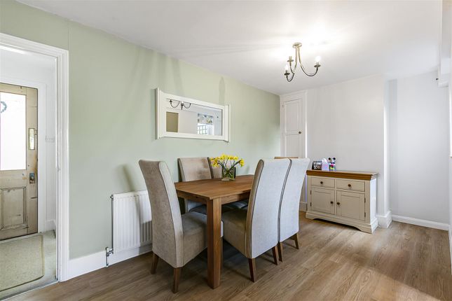 22, Letty Green, Nr Hertford photo 4
