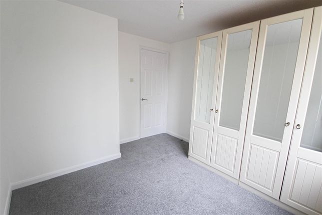 5, Sheridan Court, Southampton photo 4