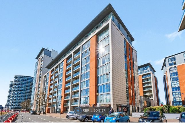 Flat, Adriatic Apartments Western Gateway, London photo 3