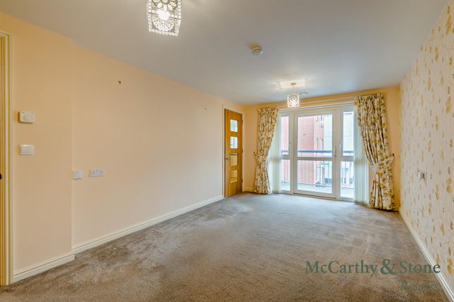15 Brook Court, Savages Wood Road, Bradley Stoke, Bristol photo 3