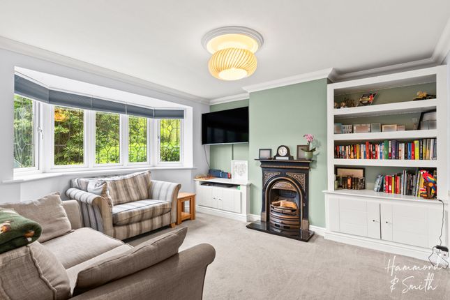 36 Weald Hall Lane, Epping photo 2