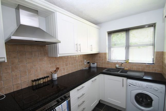 53, The Ridings, Paddock Wood photo 3