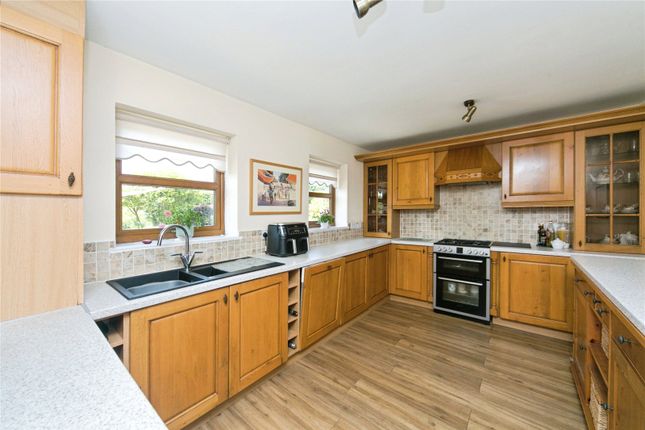13, Eurach Park, Gaerwen photo 4