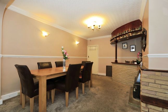 8, Newbridge Gardens, Wolverhampton photo 4