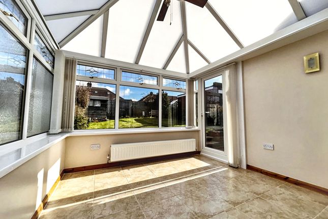 11, Glendale Gardens, Gateshead photo 2