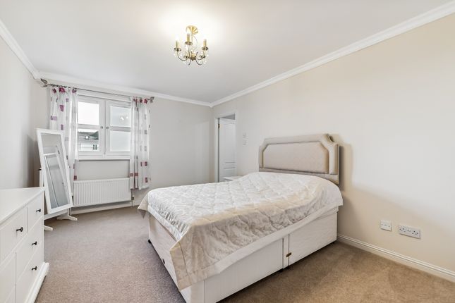 Flat for sale in The Paddock, Hamilton, South Lanarkshire