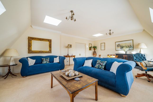 5 Milford House,, Portsmouth Road, Godalming photo 2
