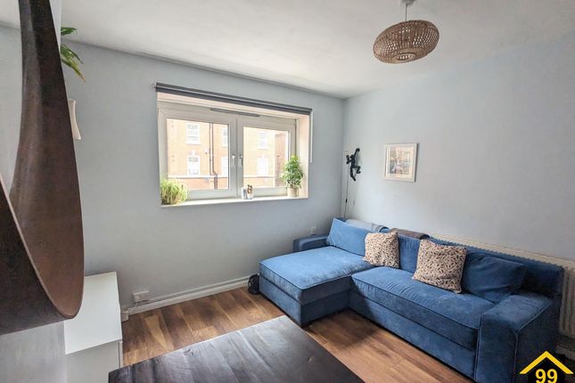 Flat for sale in Rogers Estate, Globe Road Bethnal Green, London Borough Of Tower Hamlets