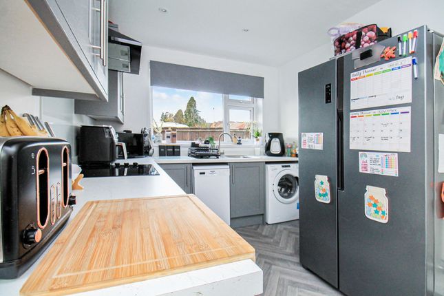 3 Montague Avenue, Southampton photo 3