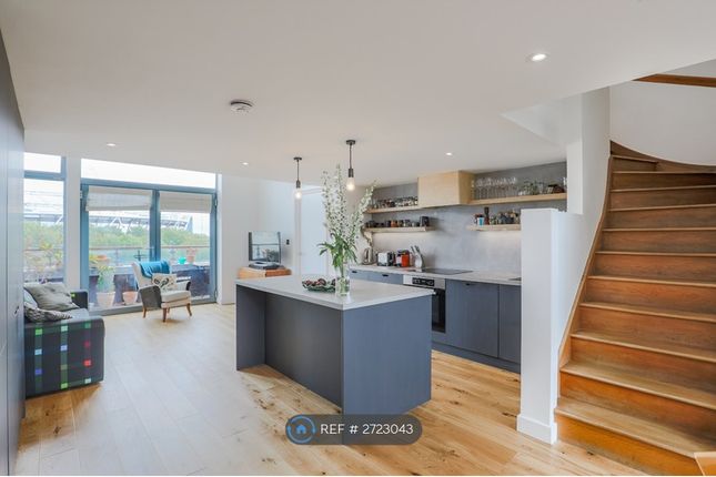 Kitchen / Living Room