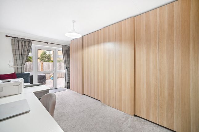Flat 2, 59, Ryfold Road, London photo 4
