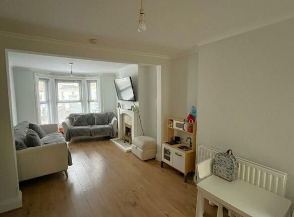 44, Douglas Road, Dover photo 3