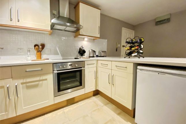 16, Dodsells Well, Berkshire photo 4