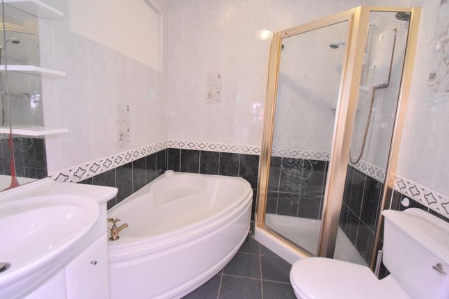 9, Endeavour Road, Hertfordshire photo 4