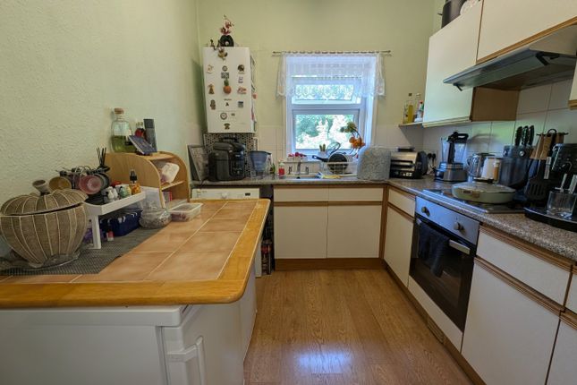 Flat 2, 70, St Johns, Kent photo 3
