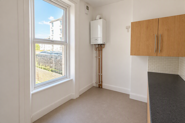 Flat 10, Margate photo 3