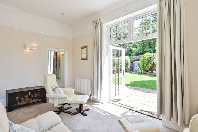 Hawkwood House,Flat 1, Hawkwood Rise, Leatherhead photo 4