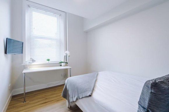 21, Goldspink Lane, Newcastle photo 4