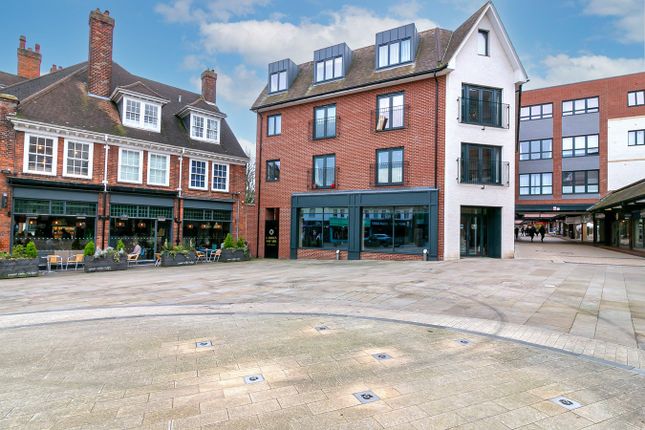 Thumbnail Flat for sale in Leys Avenue, Letchworth Garden City
