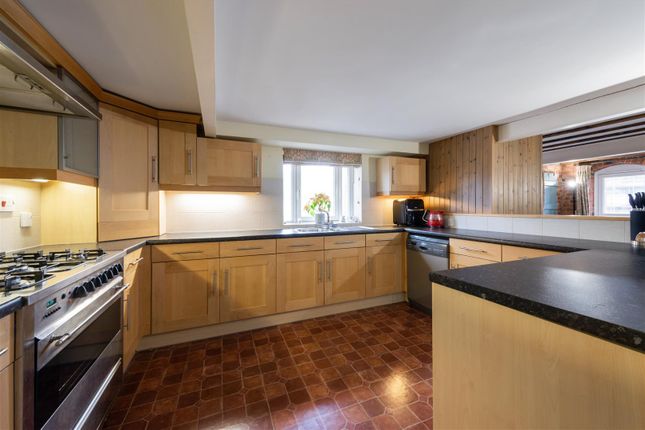 Flat 8, Groves Malthouse, Spring Road, Weymouth photo 3