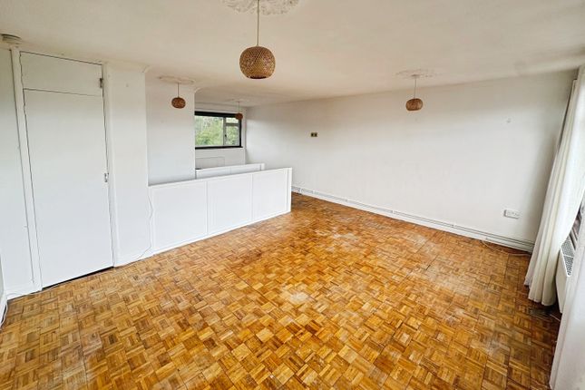 65, Park Court, HARLOW photo 4