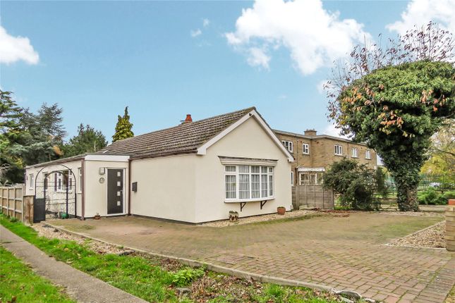 Thumbnail Bungalow for sale in Eagle Farm Road, Biggleswade, Bedfordshire