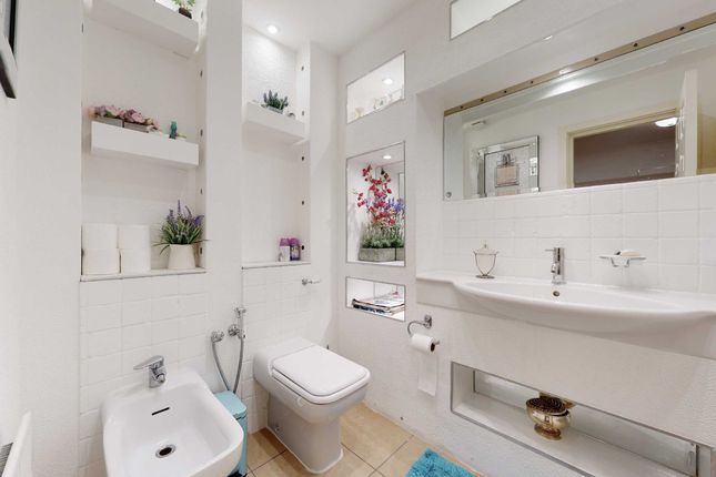 Flat for sale in Beverly House, 133 Park Road, London