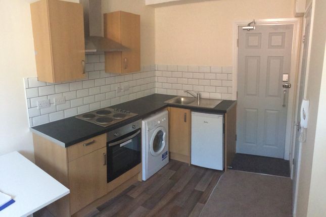 Studio To Rent Westgate, Wakefield Wf2