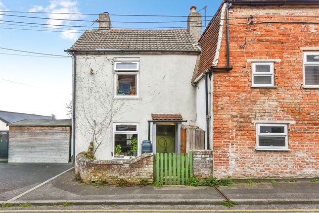 1-bed house on 132, Westbury Leigh, Westbury, £180,000