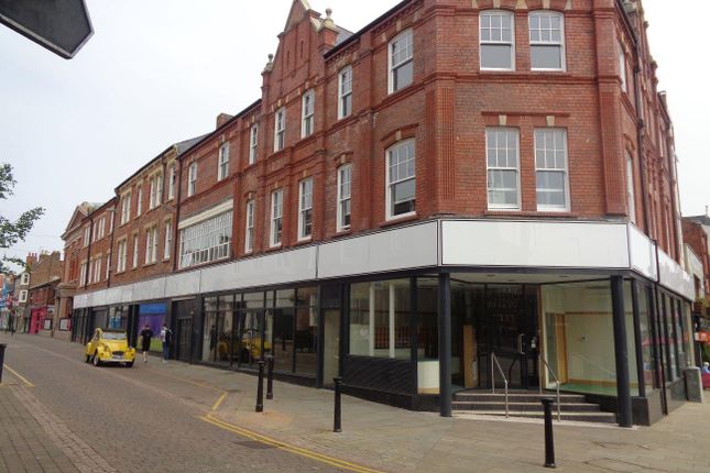 Retail premises to let in Skinnergate, Darlington