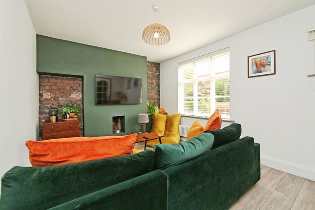 51, Chestnut Grove, York photo 4
