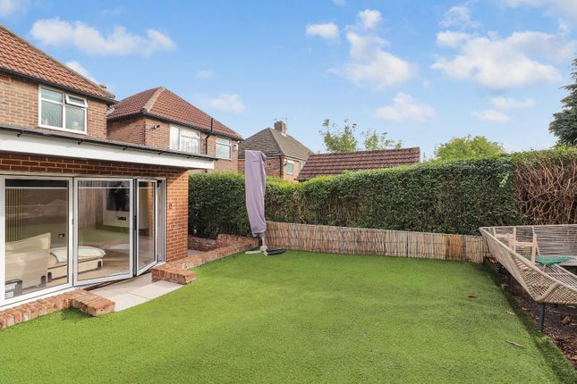 35, Batworth Drive, Sheffield photo 4
