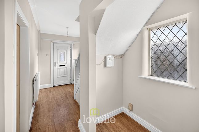 165 Chelmsford Avenue, Grimsby photo 3
