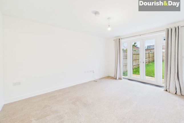 36 Pickering Croft, Stafford photo 2